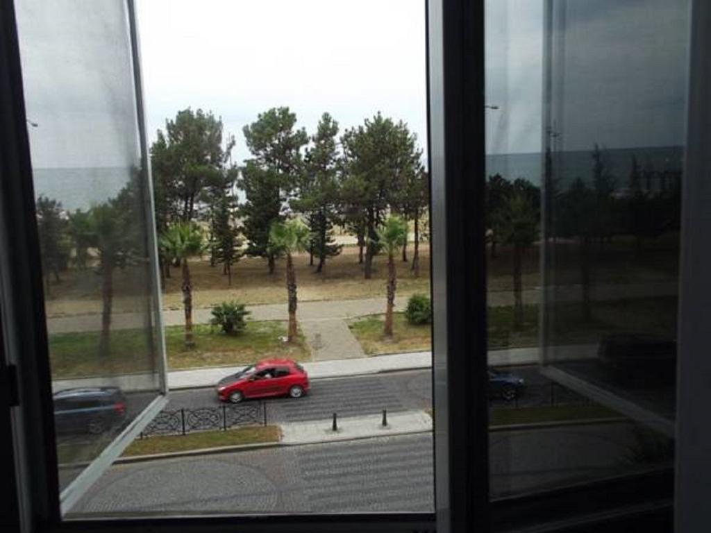 Apartment Irma Rustaveli 57 Batoemi Buitenkant foto
