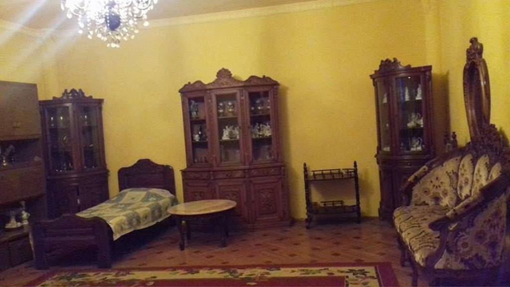 Apartment Irma Rustaveli 57 Batoemi Buitenkant foto
