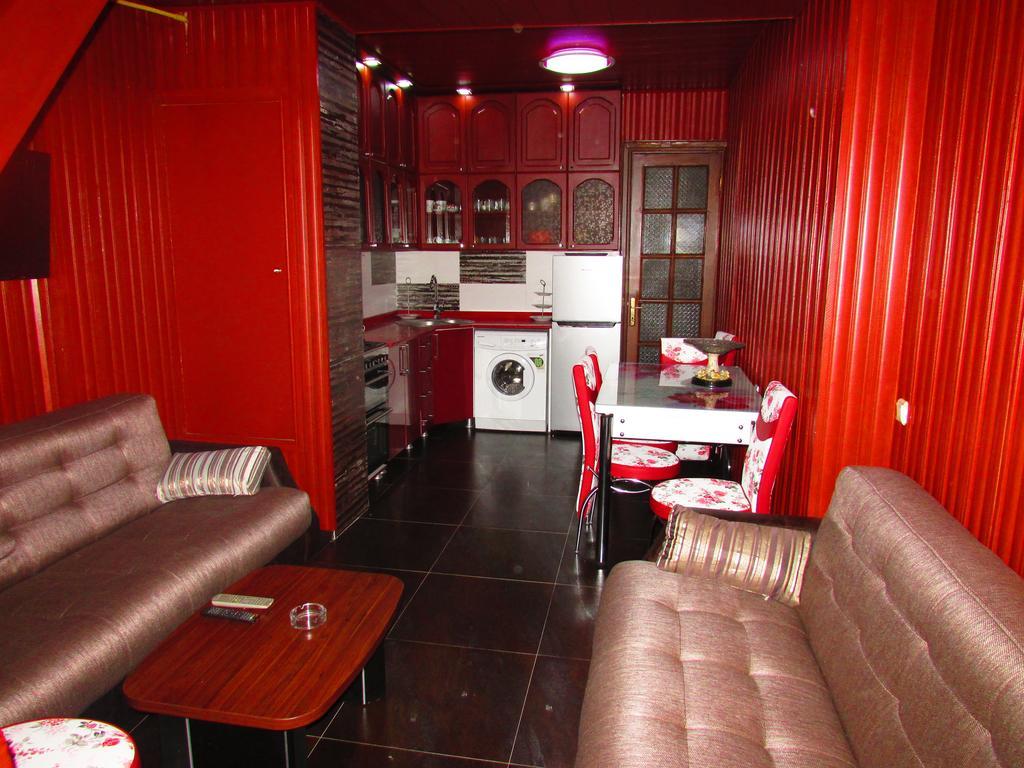 Apartment Irma Rustaveli 57 Batoemi Buitenkant foto