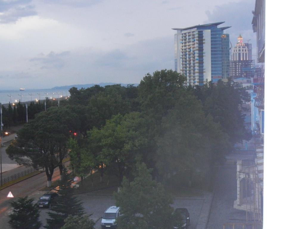 Apartment Irma Rustaveli 57 Batoemi Buitenkant foto